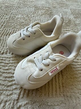 NWOT Seed Heritage White Kids Sneakers